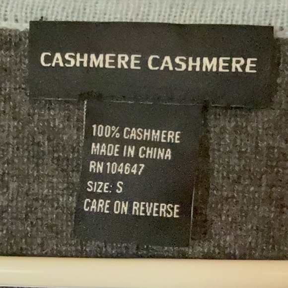 Cashmere Cashmere Blue Grey Colorblock Cardigan - Picture 9 of 9